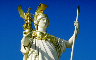 Афина - богиня войны, военной стратегии и мудрости