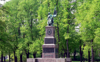 Памятник советским воинам в Дрездене