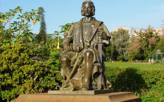 Памятник Колумбу в городе Фуншале