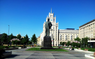 Памятник Владимиру Маяковскому в Москве