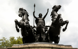 Боудикка на колеснице