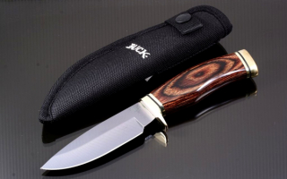 Охотничий нож Buck