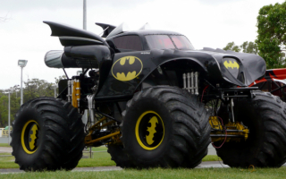 Batman monster  / Бэтмен Mонстр