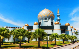 Мечеть Сабах в Коте-Кинабалу, Малайзия