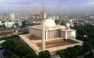 Мечеть Истикляль или Мечеть Независимости в Джакарте