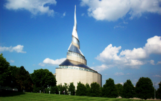 Мормонский храм в США