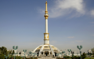 Монумент независимости Туркменистана