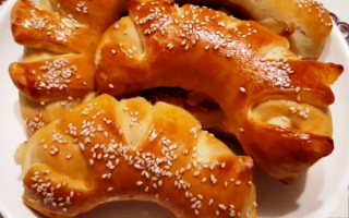 Рогалики с вареной сгущенкой