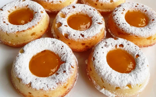 Пончики с абрикосовым джемом