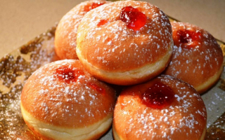 Пончики с джемом