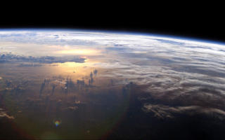 Поверхность Земли из космоса