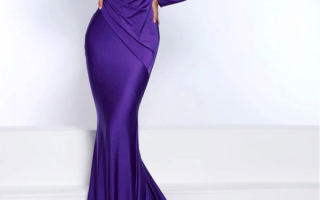 Вечернее фиолетовое платье русалка  с V-образным вырезом и шлейфом