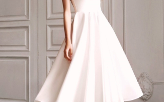 Атласное короткое свадебное платье без рукавов с V-образным вырезом